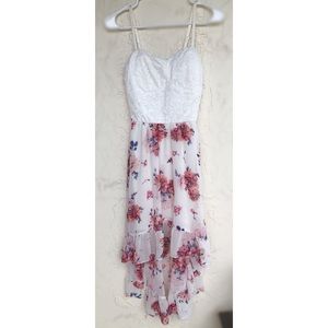 Floral High-Low Dress w. Padding. Lace & Polyester